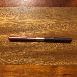 Charlotte Tilbury Eyeliner in Mesmerizing Maroon